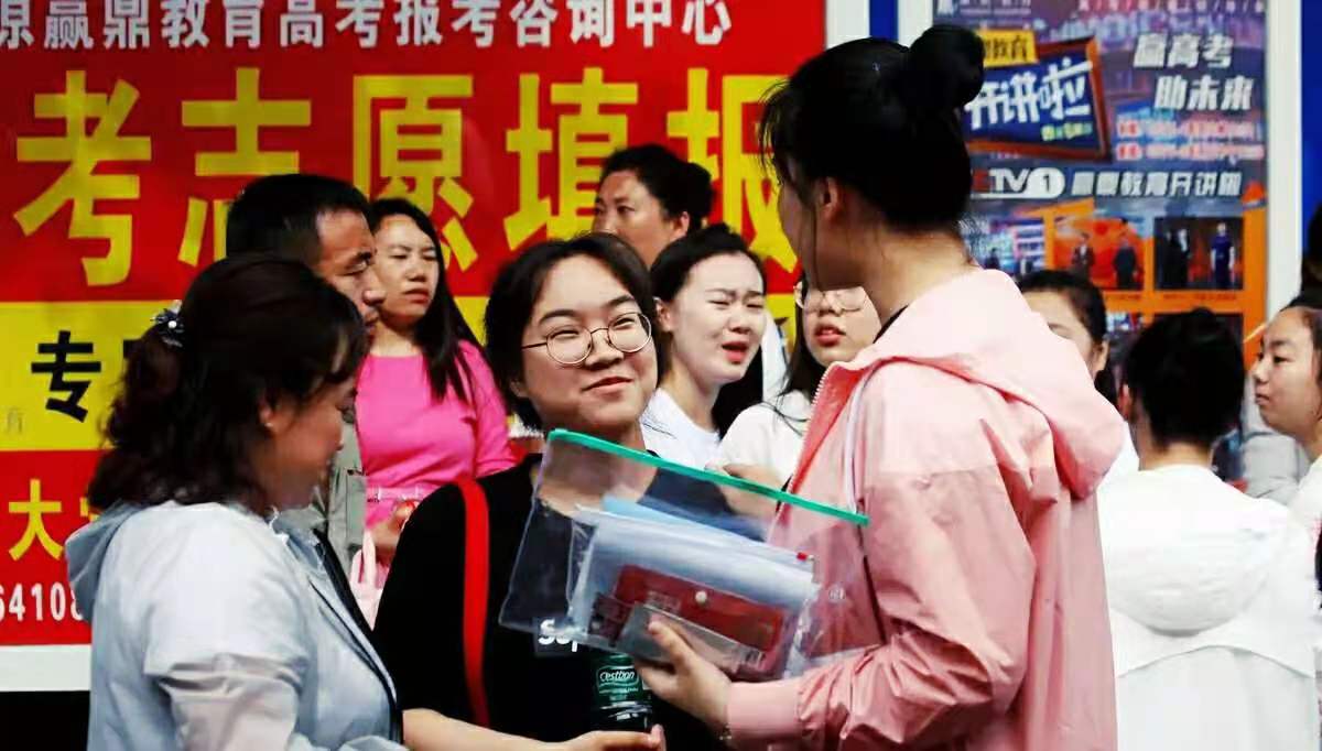 江西高考数据分析，本科录取率仅为36.2%，8万多考生无缘大学