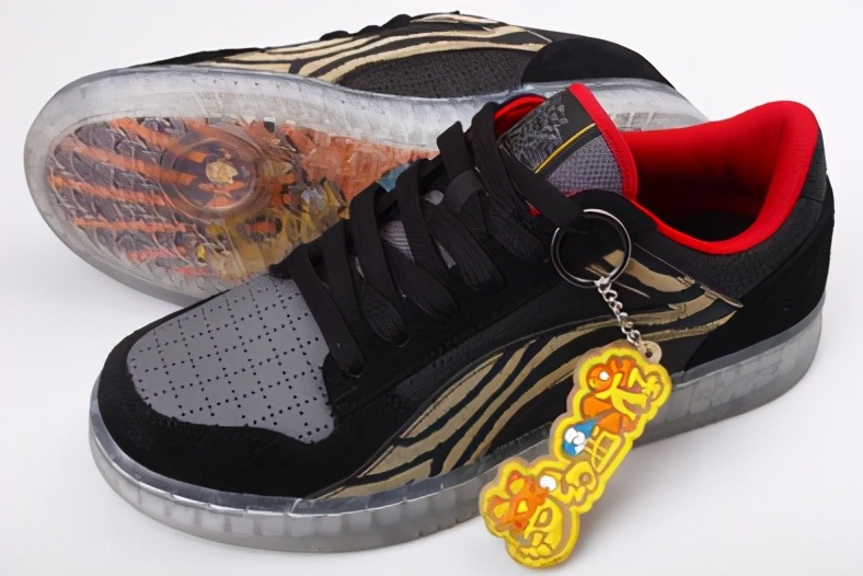 af1电竞系列鞋（没抢到英雄联盟xAJ1？因为游戏搭上关系，这些球鞋被抢到断货）