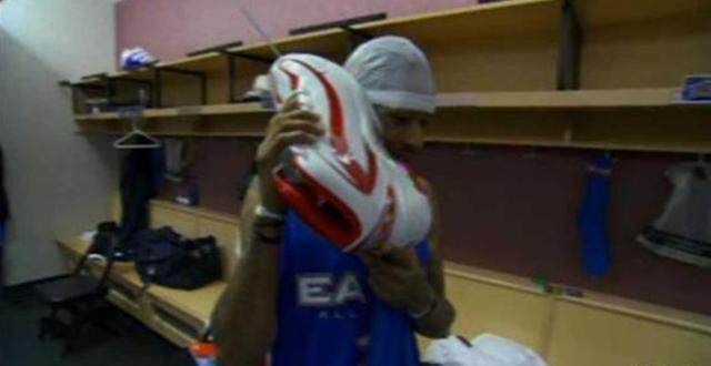 美國籃球鞋的尺碼表怎么看（NBA巨人的腳有多大？KD大腳鏡頭都裝不下，一人腳穿59碼籃球鞋）