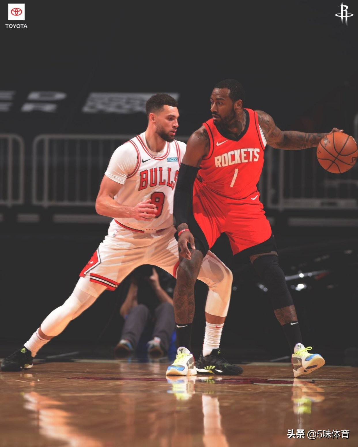 哈登24投21分视频（24分钟轰21分！哈登终于点了赞，沃尔的努力见成效了）-趣拿体育