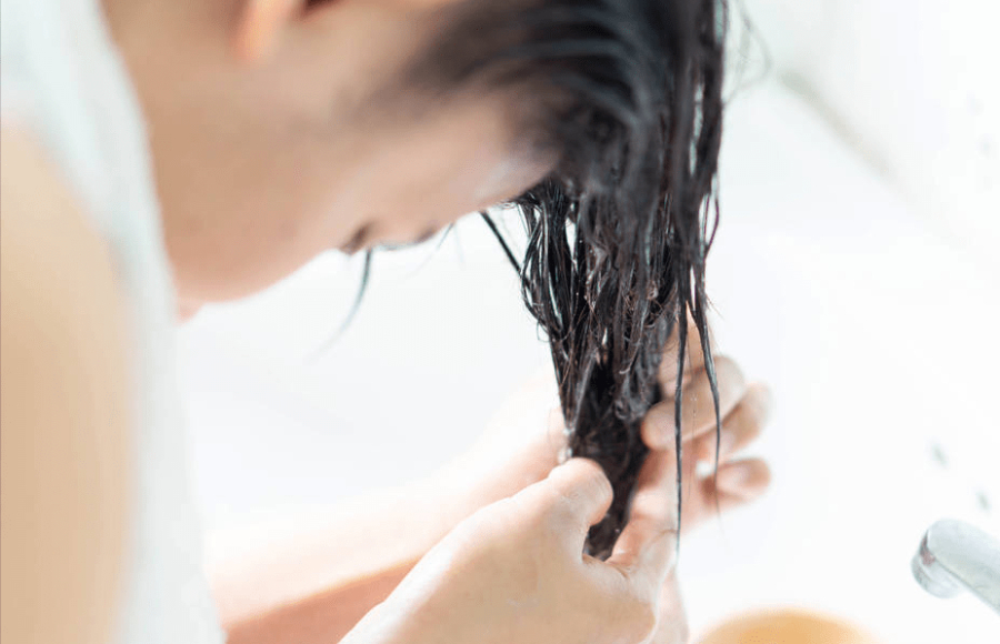 “拉直”和“烫卷”哪种对头发伤害大？区别不在烫法，技术是重点