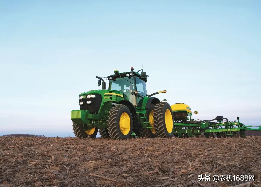 迪爾7M-2204拖拉機(jī)