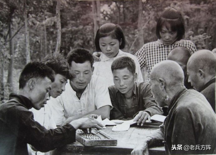 新中国70年代初期欣欣向荣的农村人民公社