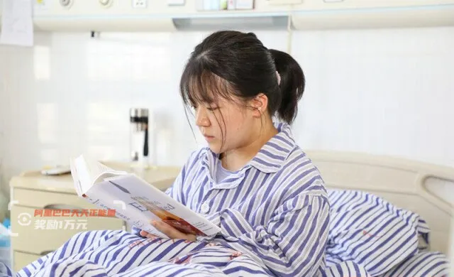双腿畸形6年9次手术，女孩高考560分填报医学院：长大我想成为你