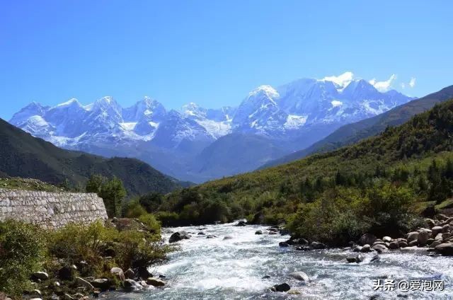 这才是四川最美的野温泉，水好景色美！