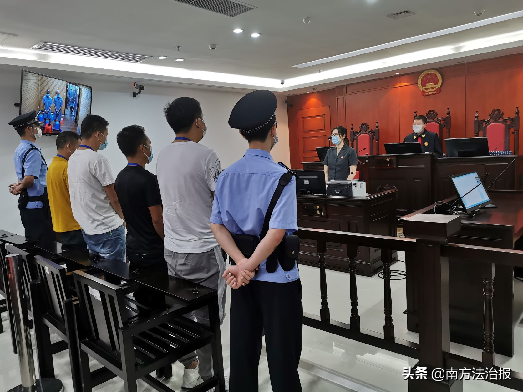 东莞涉“套路贷”祁钜锋恶势力犯罪集团漏罪案 首犯祁钜锋一审获刑12年