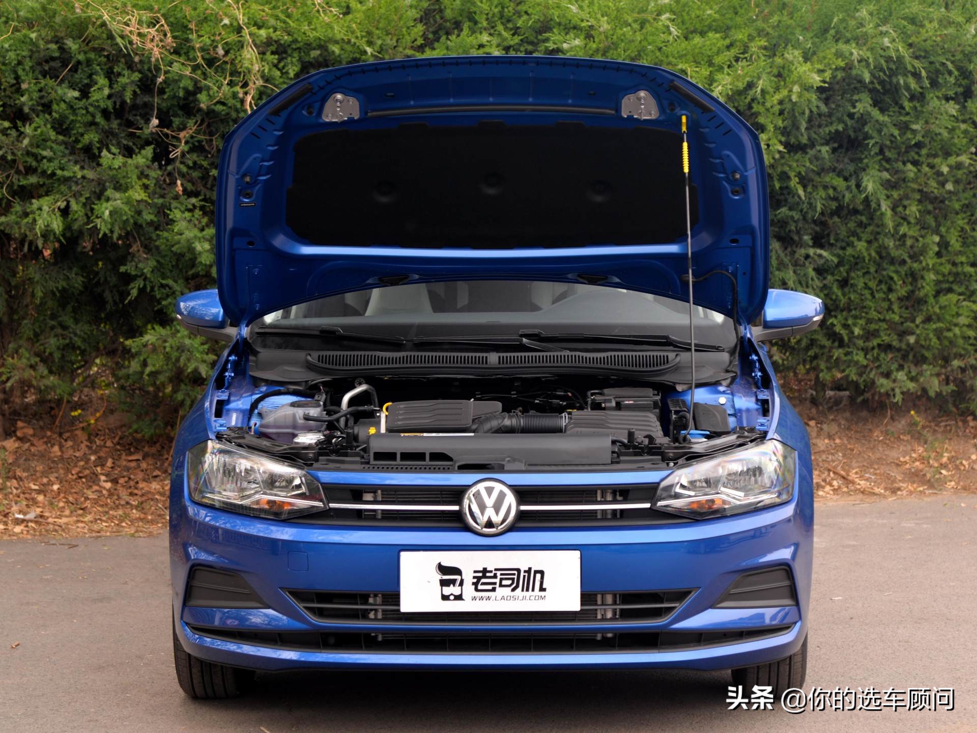 品质比肩高级别车型，停车方便5.5L油耗实惠合资车，实拍大众Polo