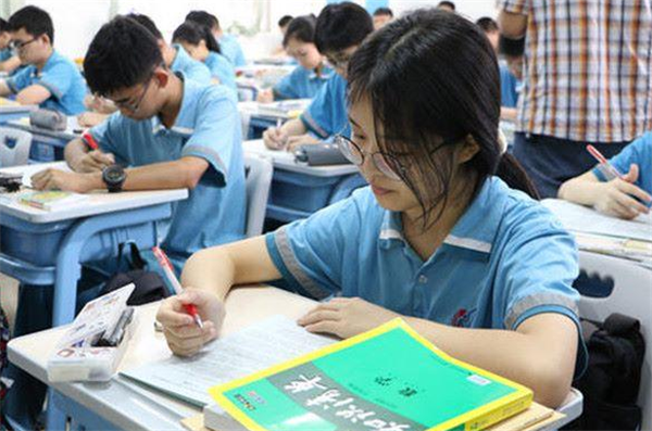 中考難度“加碼”：考試增加新科目，能否讀上高中就看初三上半年