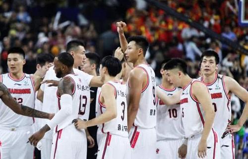 nba强队为什么少(为什么NBA没有出现像广东队统治力这么强的球队？)