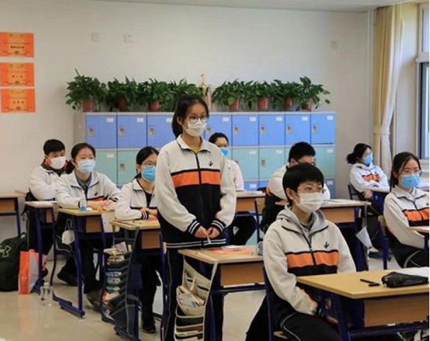 新高考“3+1+2”模式，不选物理志愿填报难，选了物理高考难？