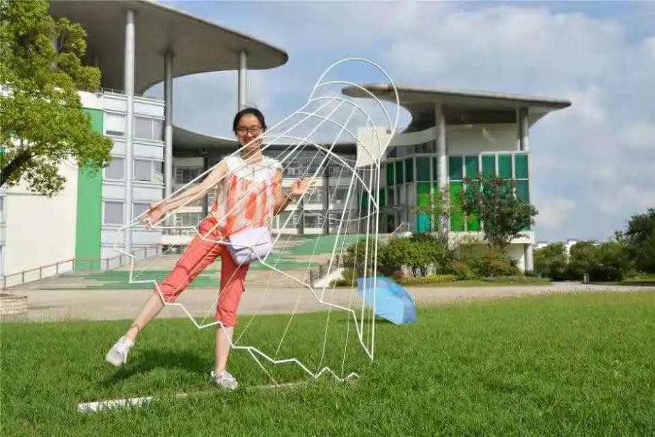 开创“第一”，在“抗新冠病毒”有重大发现！华东理工大学以