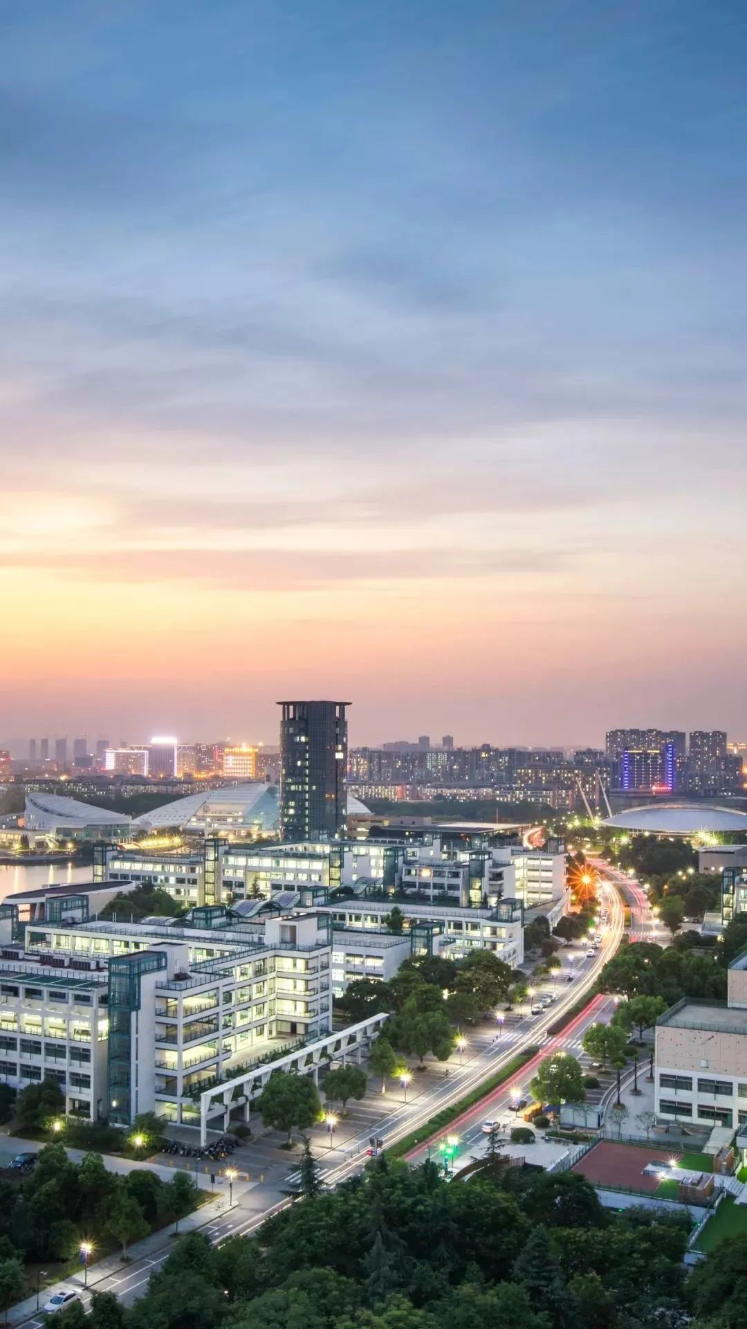 你的理想大学，终于被做成了手机壁纸