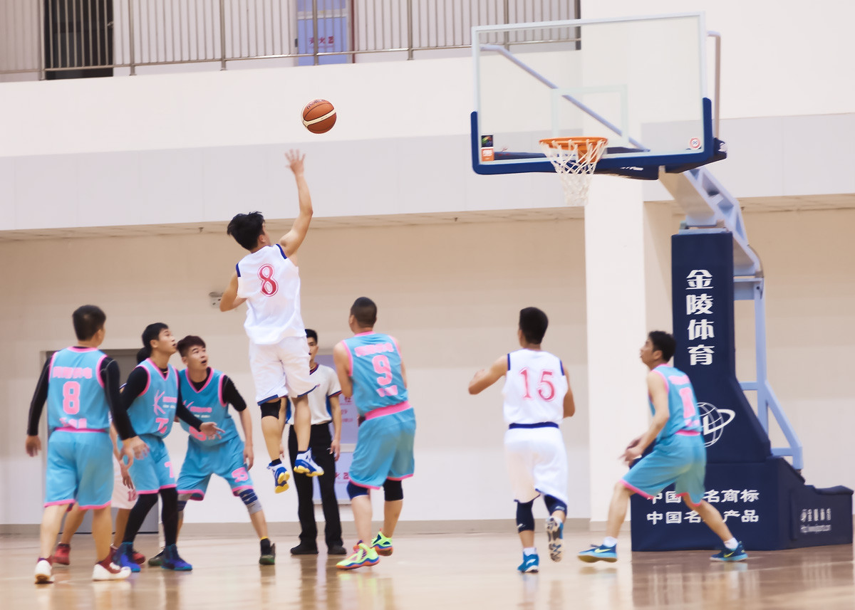 篮球全场技巧速成(如何打好全场篮球?