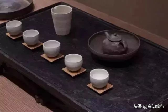 范仲淹十大家训：志高远，厚人伦