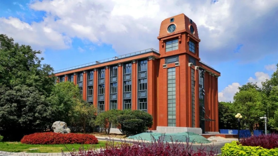 创造众多国内第一，25位院士从这里走出！这所