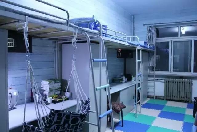 沈阳理工大学共有16栋宿舍楼.