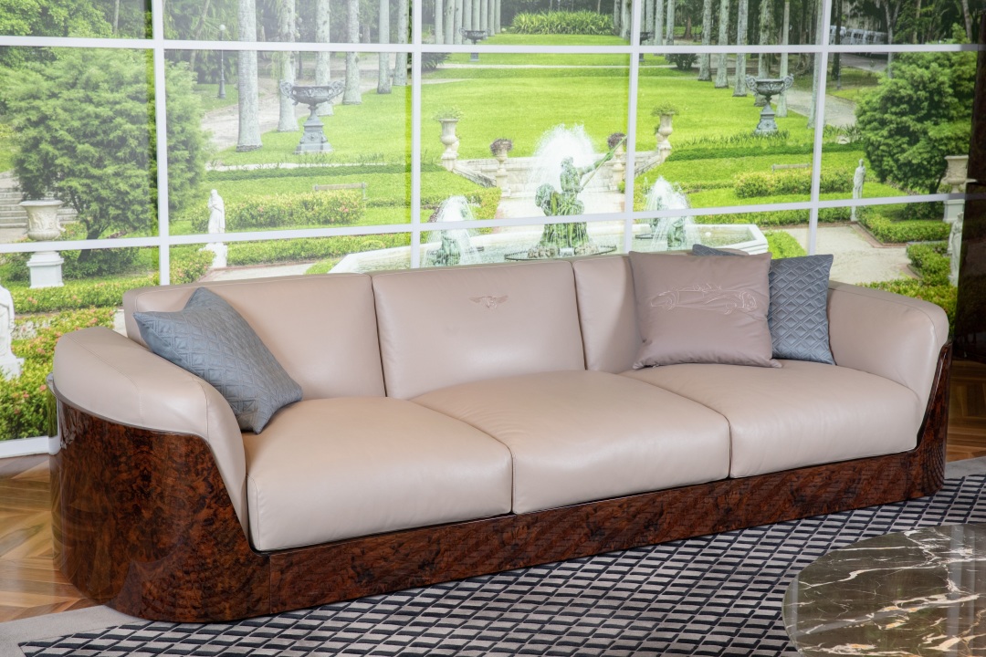 看完宾利的七个客厅，“奢”的标准再次被刷新