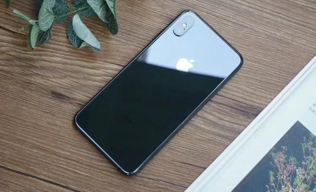 曾被捧上天的苹果XS Max，如今“半价”退场，还来得及吗？