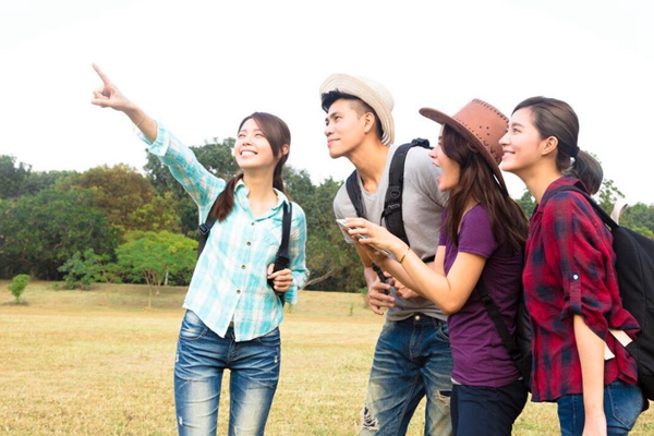 商务英语就业方向：外贸企业是首选，教育和翻译领域也能大展拳脚