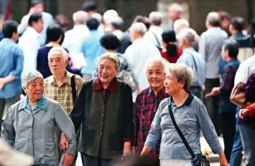 中国长寿排名(世界各国人均寿命排名，我国第53，而日本位居第一，到底差哪了)
