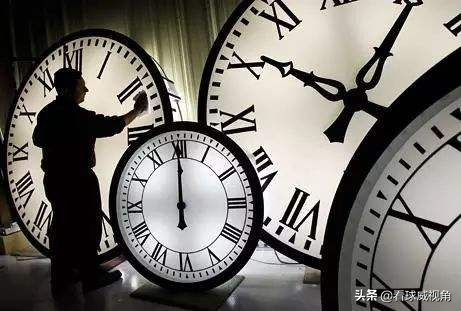 欧冠为什么有0点55场（怎么凌晨的欧冠比赛向后推迟了一个小时？）