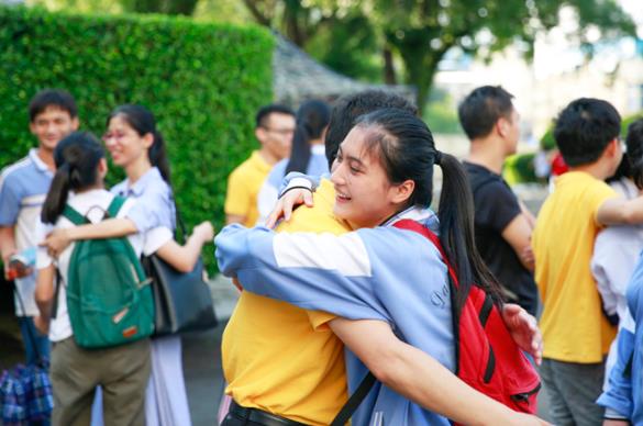 四川第一个走出考场的考生，自信发言引人质疑，难道是第二个林欢