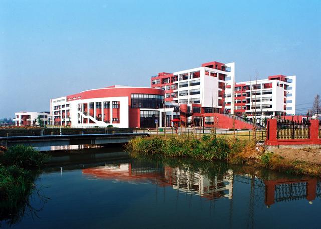 最新出炉：2021年上海市高职院校排名！上海工美职院领跑