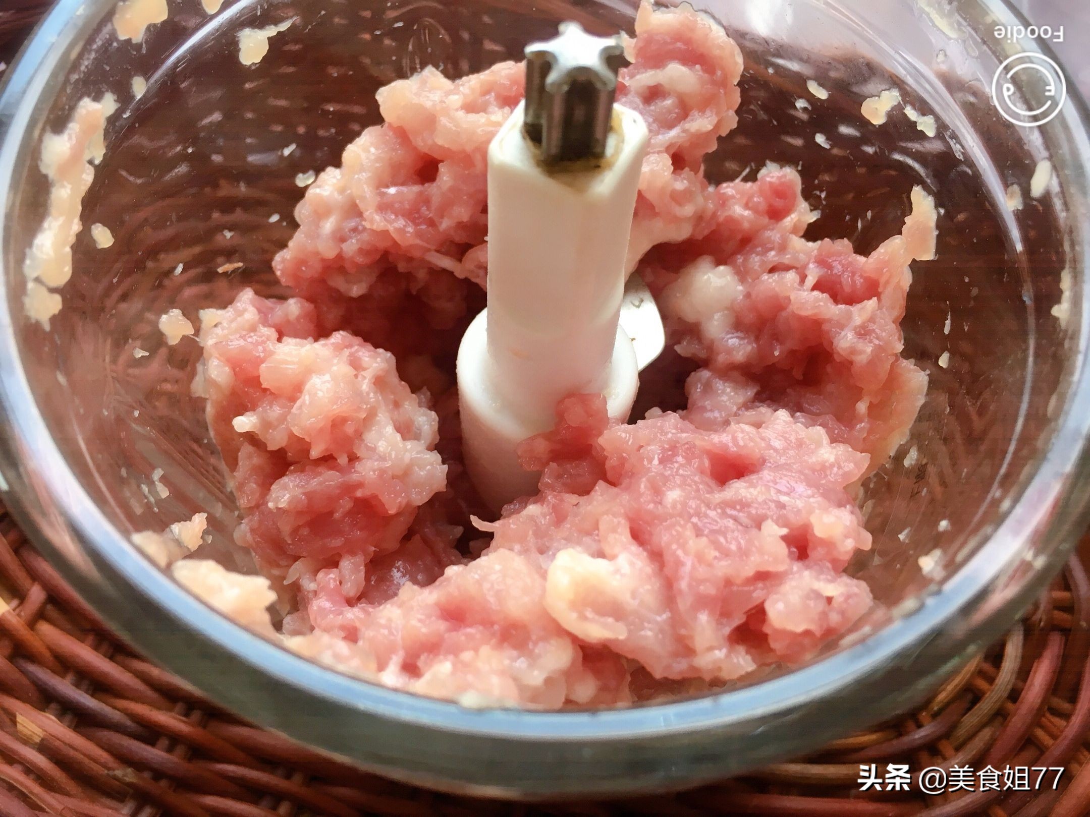 老母亲教我炖橄榄瘦肉汤，秋冬孩子常喝少感冒，润肺止咳有效果