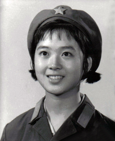 68年女兵老照片图片