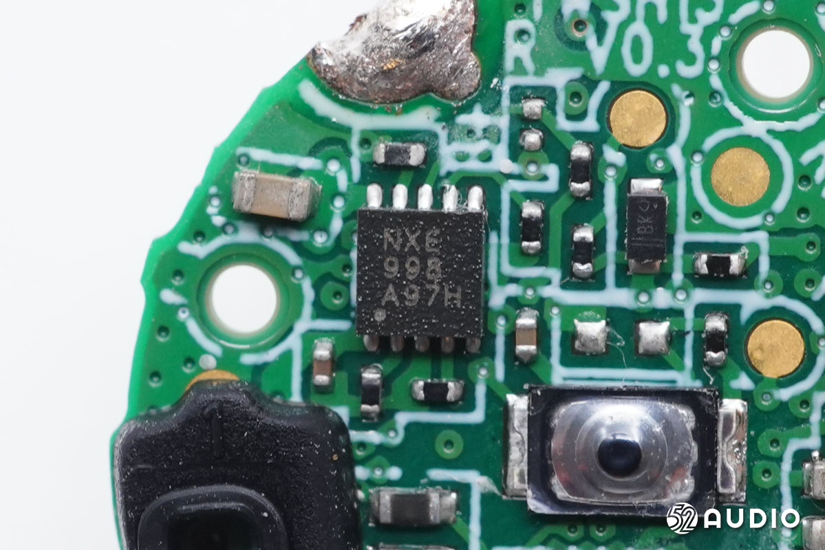 安德玛联名款 jbl flash真无线运动耳机拆解报告