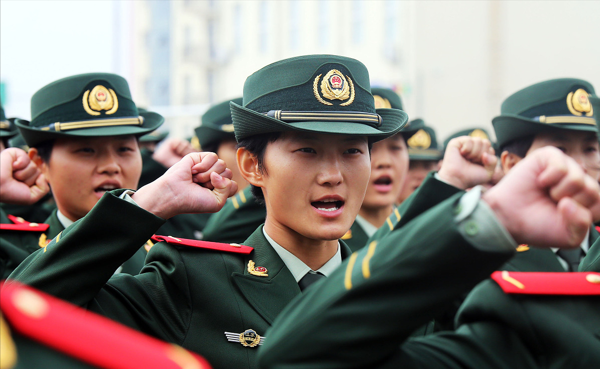 本科生当兵早点或者晚点去都行，千万别大三去当兵，望周知