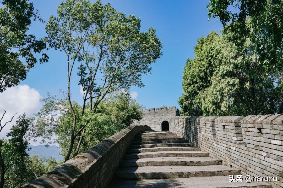 为台州代言千余年与戚将军共赴高光，一半铜墙铁壁，一半人间烟火
