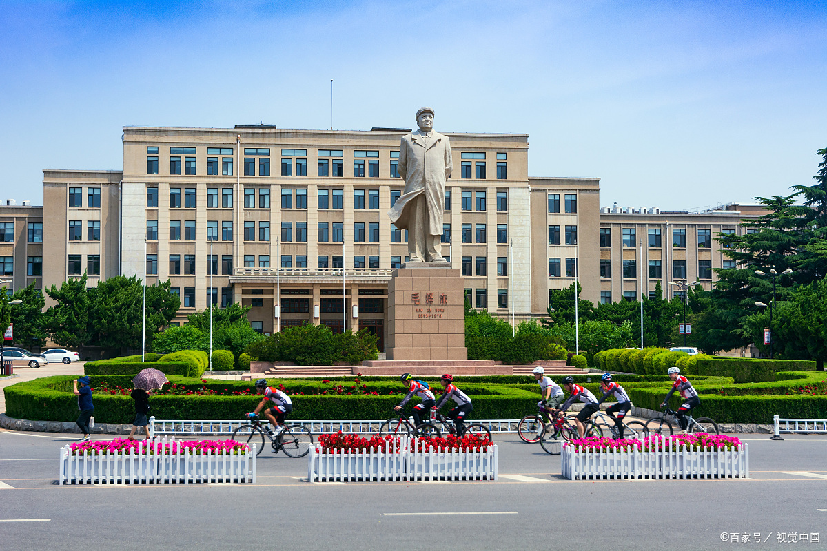 华南理工大学与大连理工大学，你觉得哪所更好