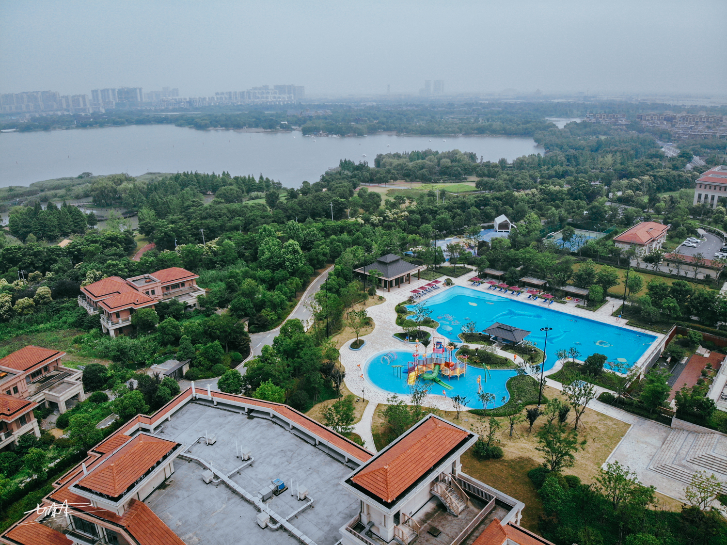 湖州2000平欢乐水世界，一站式亲子度假酒店，夏日亲子游好去处