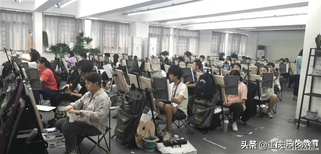 远伦月考表彰 | 无惧挑战，实力在线！来看未来美院状元领奖