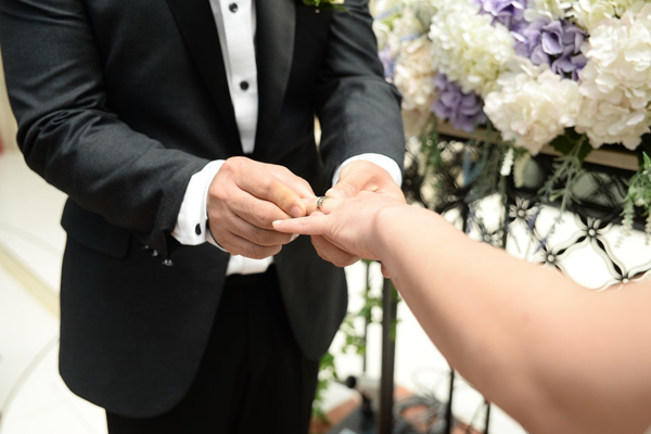 法律人支招：小三破坏婚姻和家庭，原配如何维护自身权益？