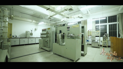 黄冈师范学院-大家好，我们是“变化的科学”