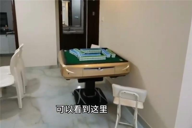 150w复式小别墅，入户就有50㎡花园，蓝砖设计满满的民国风