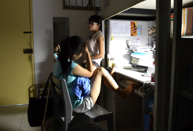 大学生开始流行“洗头式社交”，让家长很不理解，学生却很喜欢