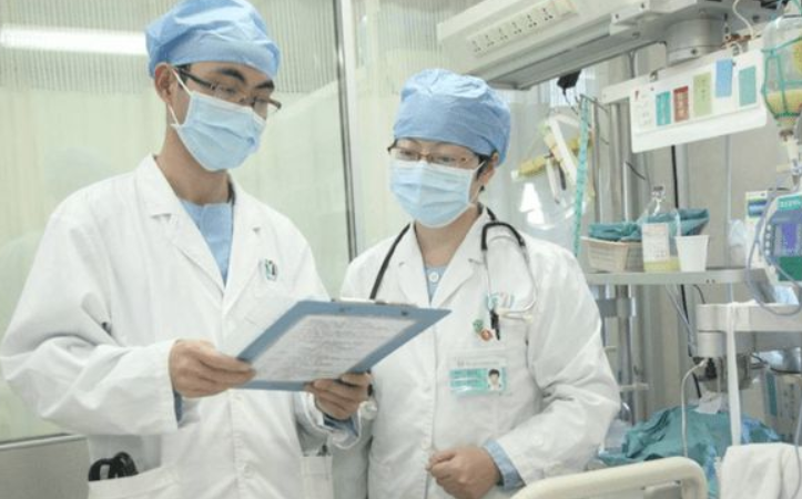 医学类专业就业前景排名，临床医学热度下降，榜首叫人羡慕