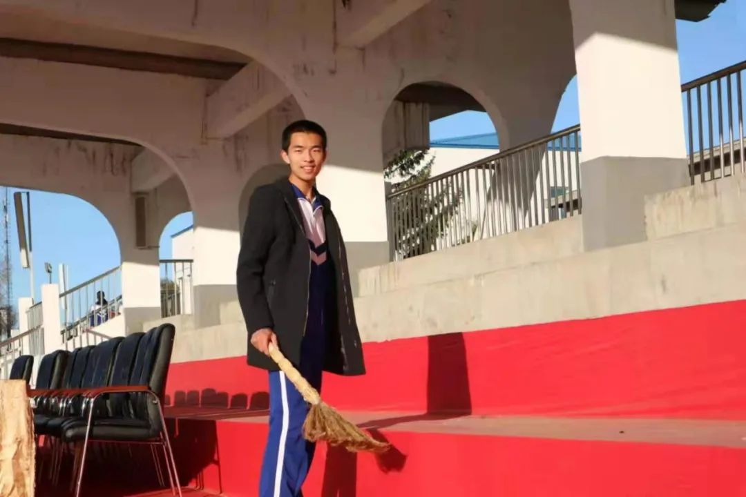 膜拜！边学习边照顾病母，黑龙江男孩高考651分：学习是我的爱好