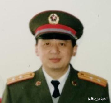 《远去的炮声》之三十七：战地俱乐部里传出的欢笑声