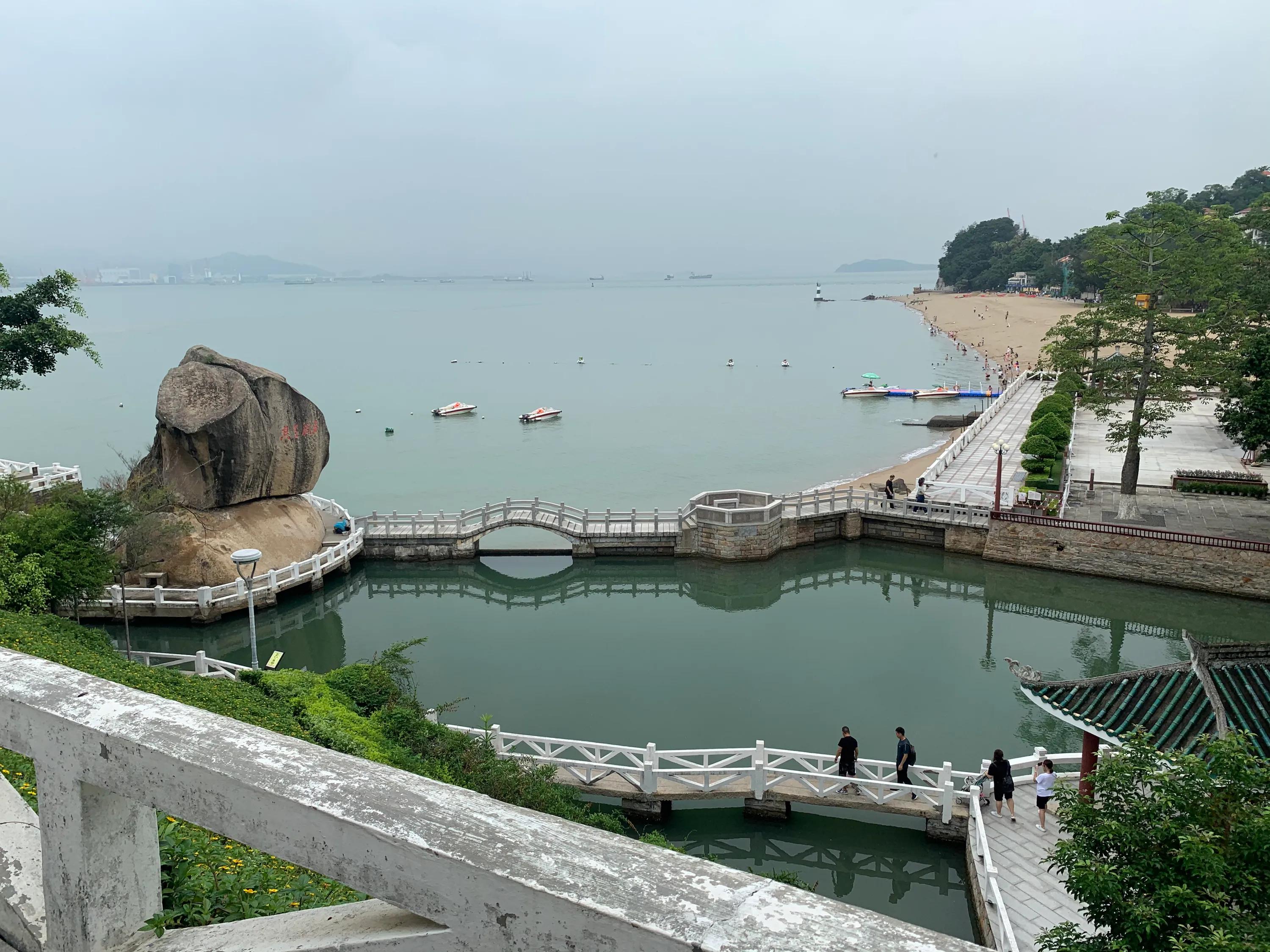 去廈門鼓浪嶼旅游（#廈門鼓浪嶼#鼓浪嶼上島及游玩攻略）