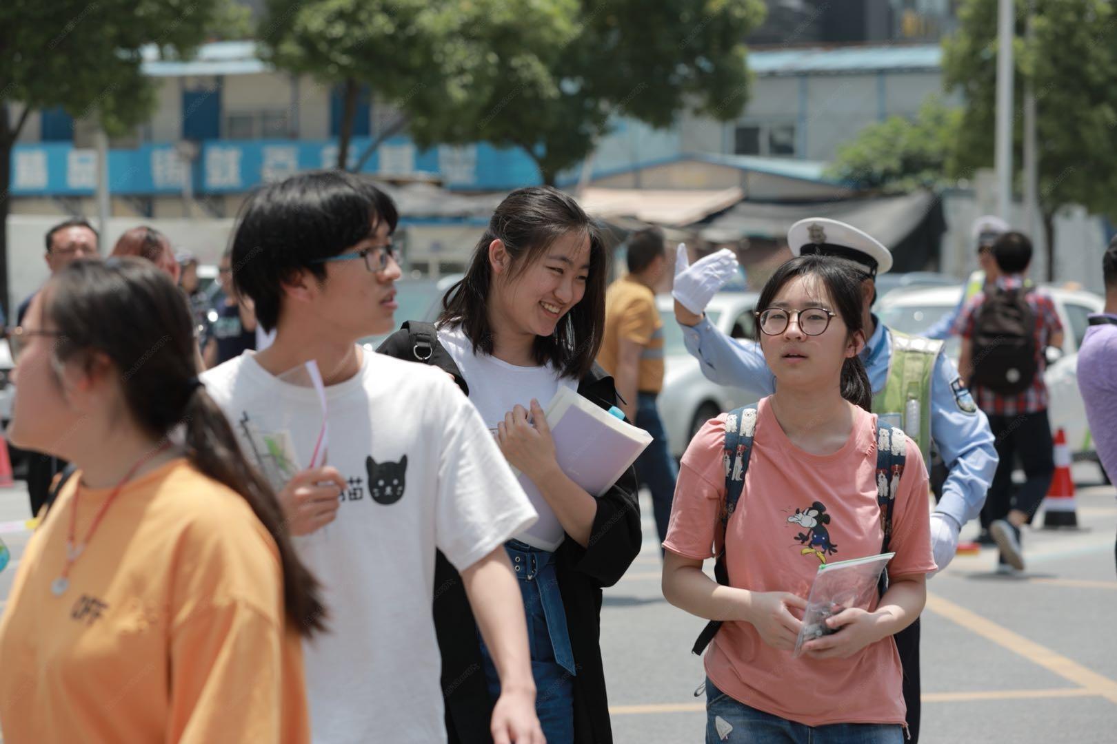 高考预测：今年考生普遍估分高，高考分数线将会上涨？