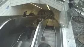 电梯吞人事件,电梯吞人遗体图片