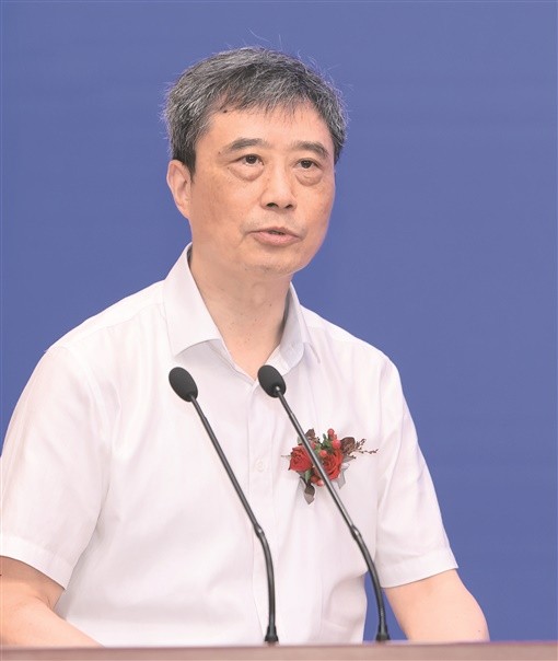 毛主席题写校名、12位院士坐镇！湖南这所大学：位列中国高等教育第一方阵！