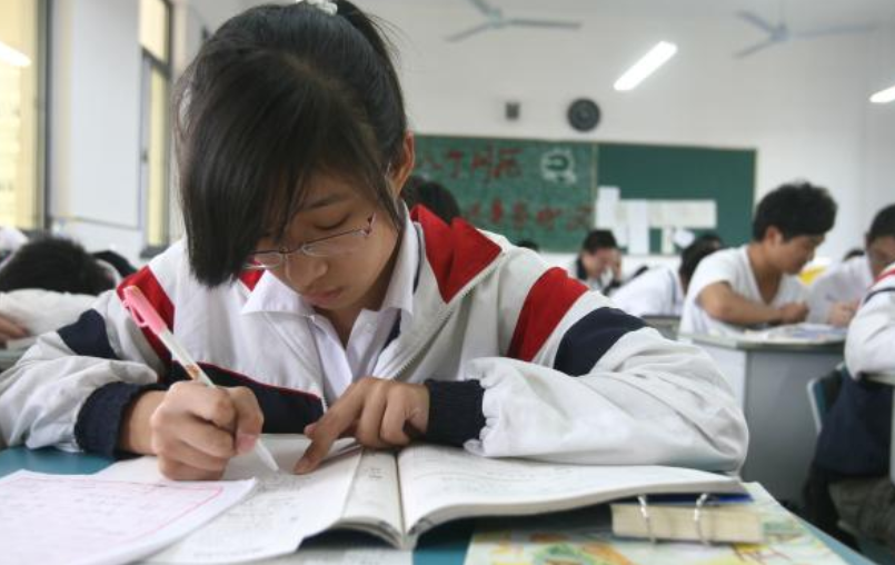 北京三所中学被称为“帝都三杰”，实力强悍，一本上线率叫人羡慕