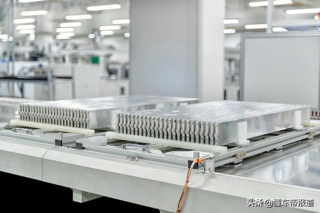 净利润锐减42.03%后，比亚迪留下了三个“疑问”