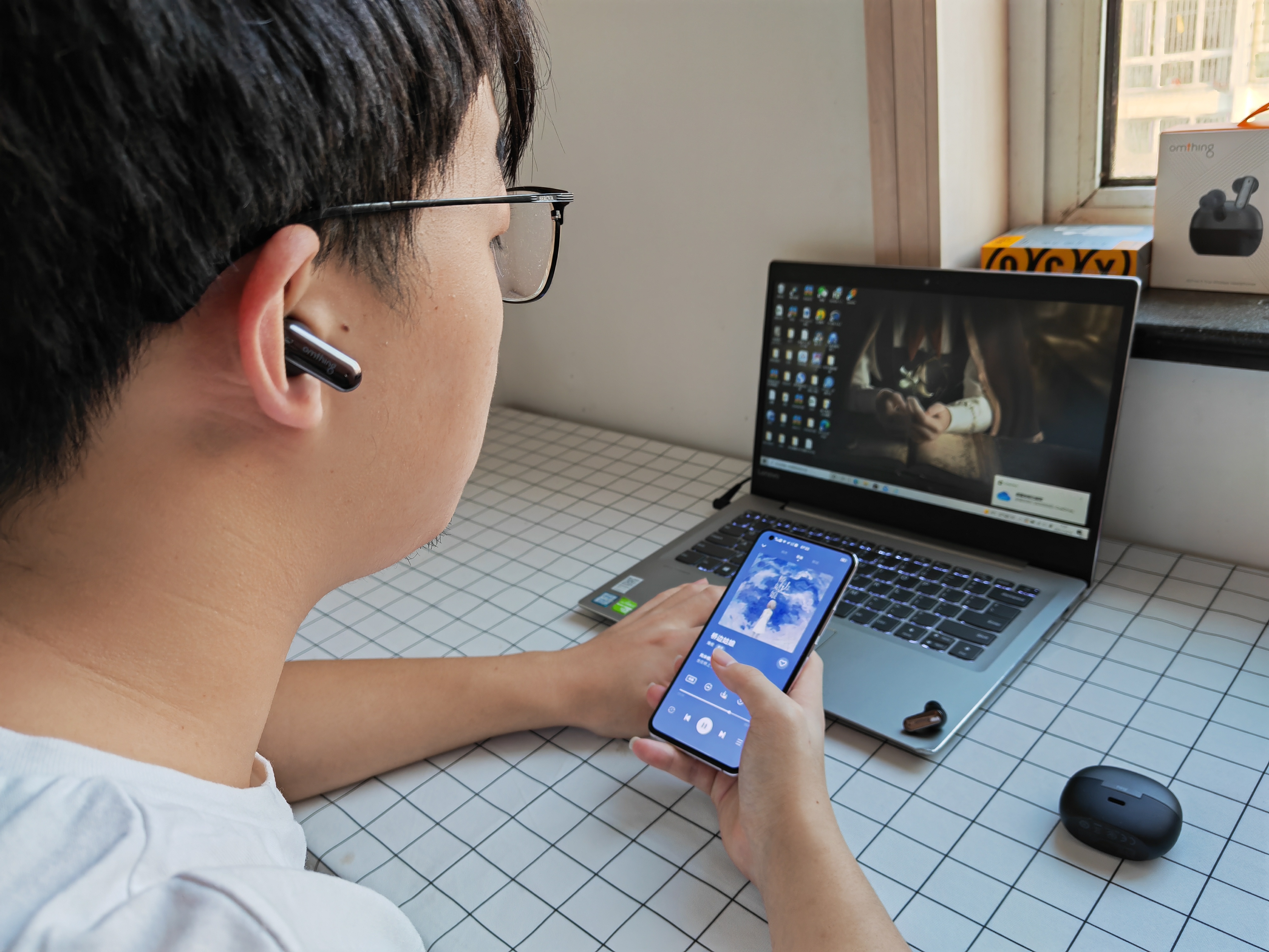 万魔声学旗下子品牌omthing推出首款主动降噪耳机AirFree