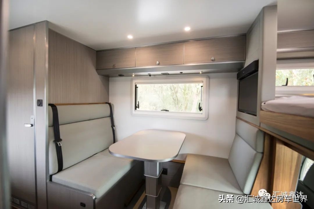阿莫迪罗皮卡越野房车！7.3LV8发动机，4驱+2把锁！满水电住4人